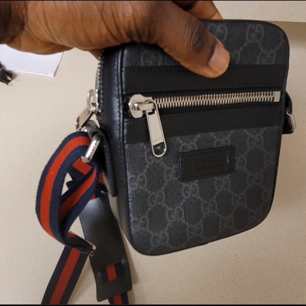 Gucci GG crossbag still new use only 3 months